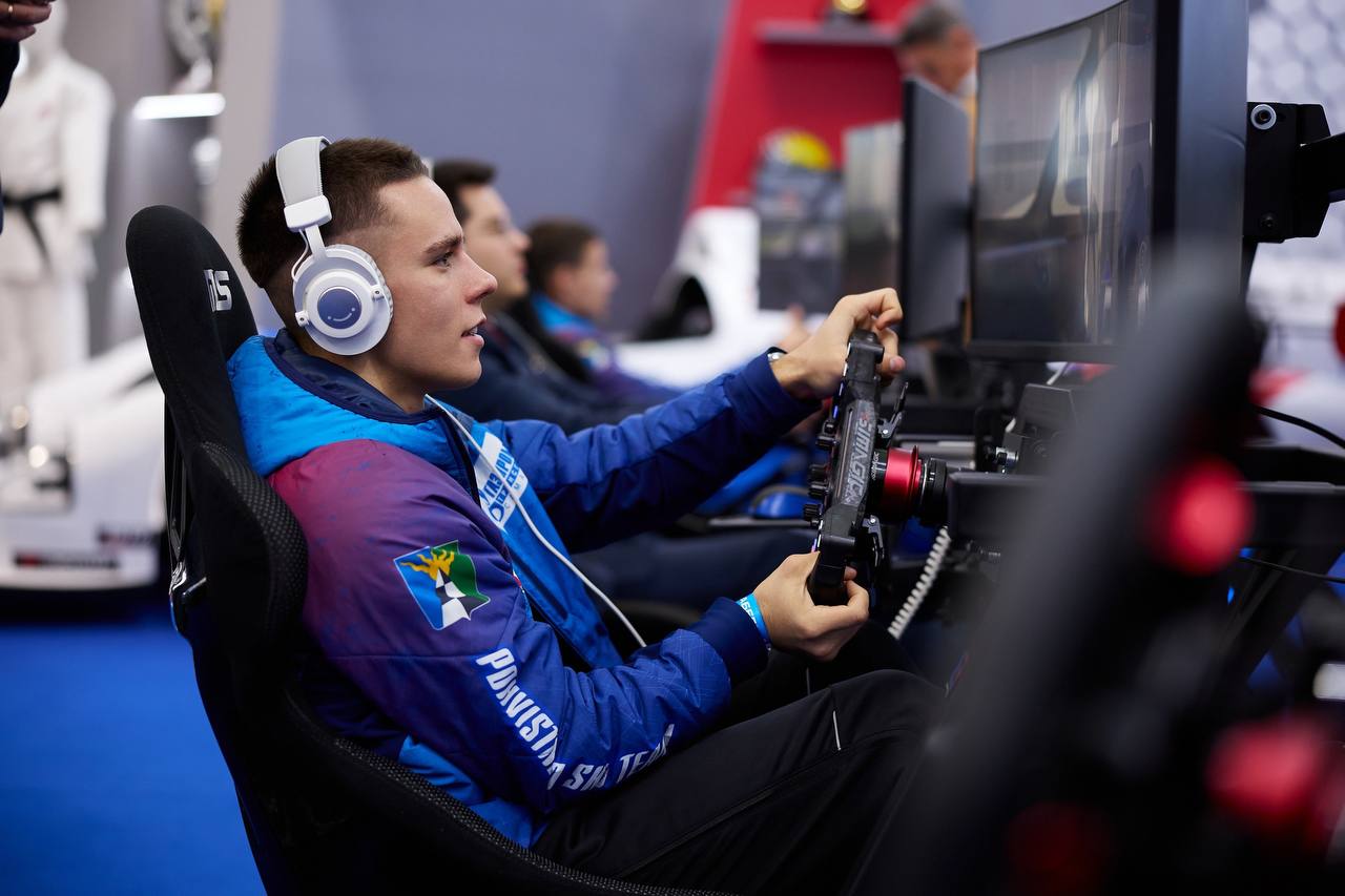 SMP Esports ищет инструкторов по симрейсингу в Москве и Балашихе