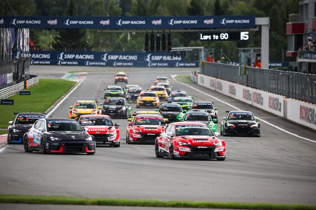 Расписание 16 мая на Moscow Raceway: РСКГ, Формула 4 и GT4