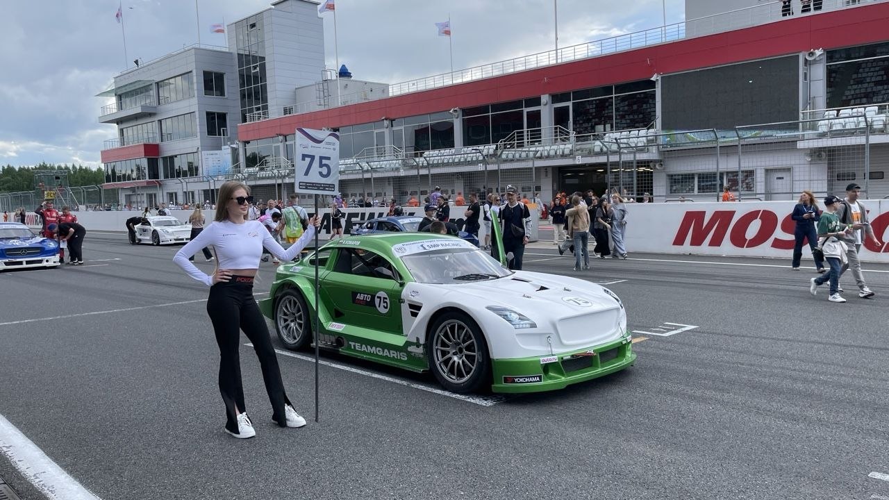 Новая стартовая решетка на автодроме Moscow Raceway