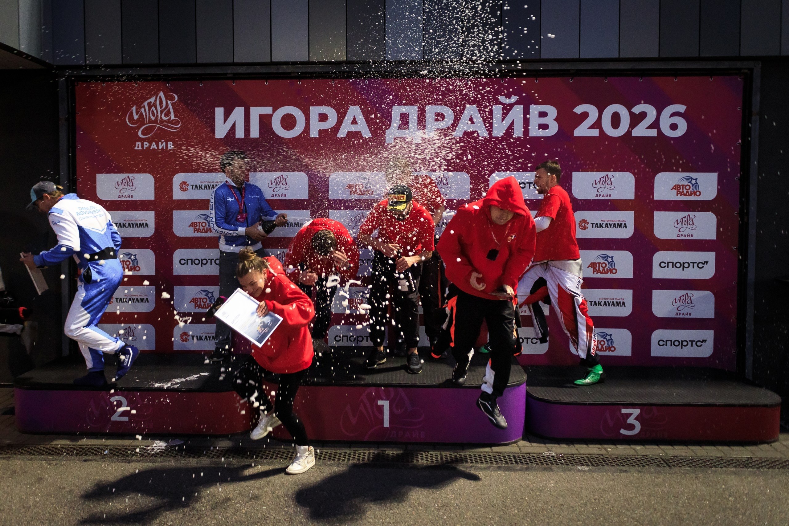 Команда Горбачев Тиам победила в 12-часовом картинг-марафоне