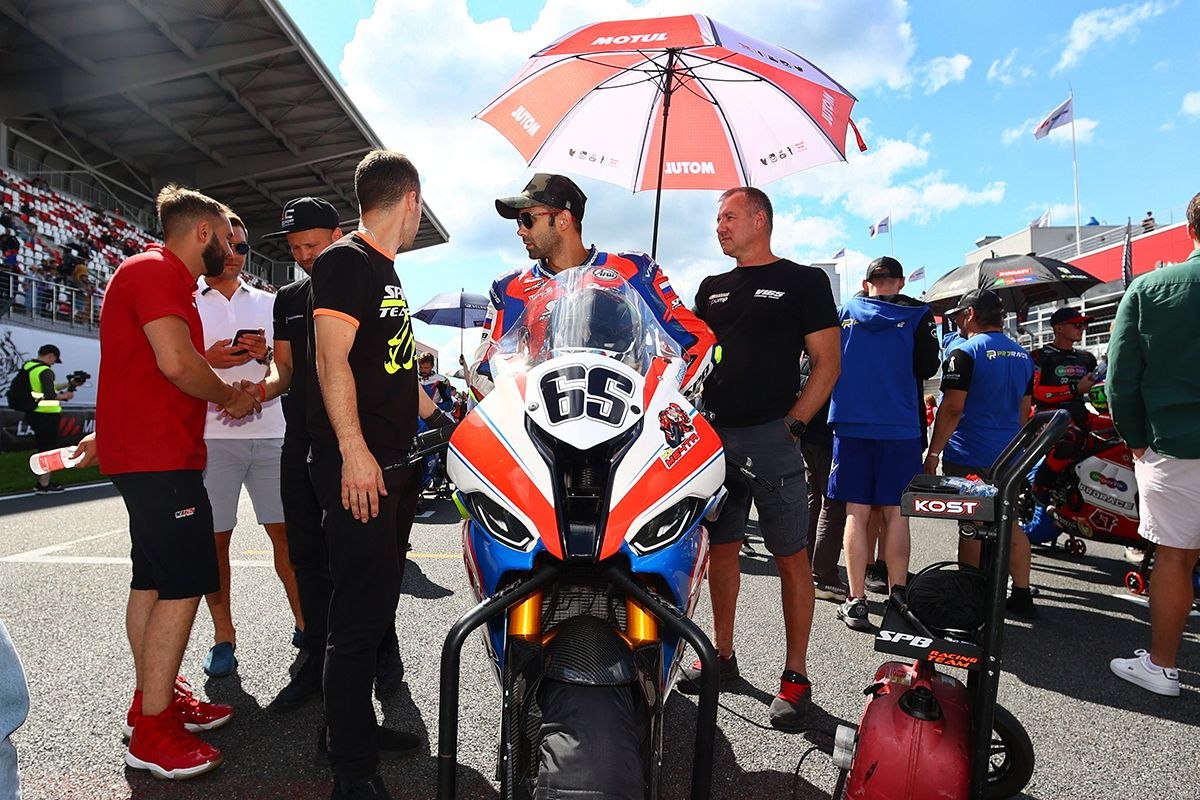 Третий этап чемпионата России по мотоспорту на Moscow Raceway — 12 июля
