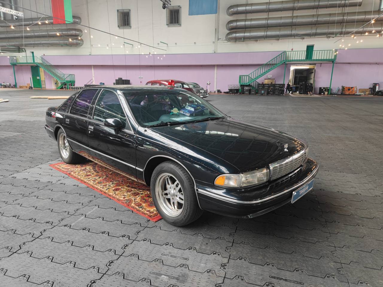 Участник ретро-выставки: Chevrolet Caprice 1993 с мотором LS1