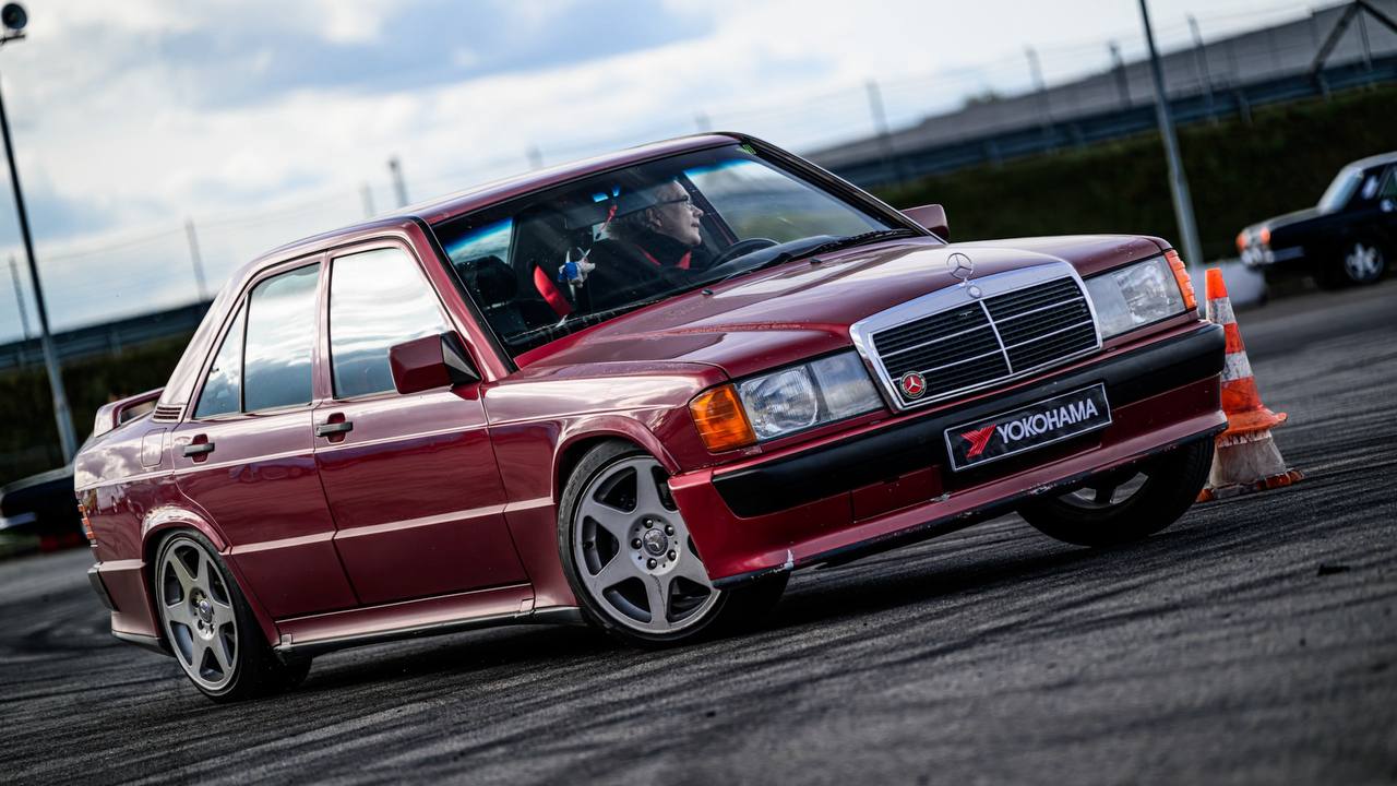 Участник ретро-выставки CTC: Mercedes-Benz 190E 2.5-16 Cosworth