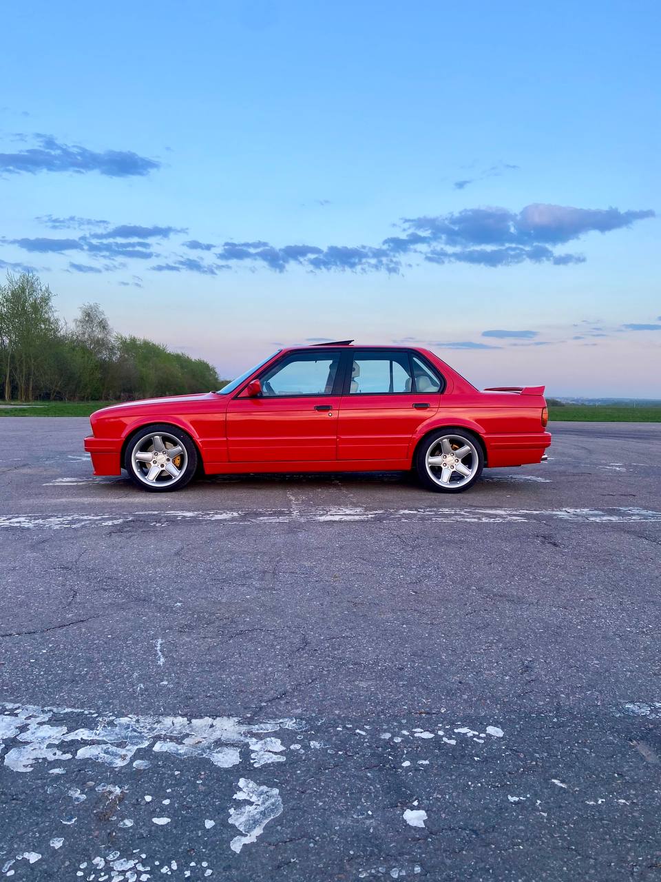 Участник ретро-выставки Classic Touring Cup: BMW E30 с мотором V8