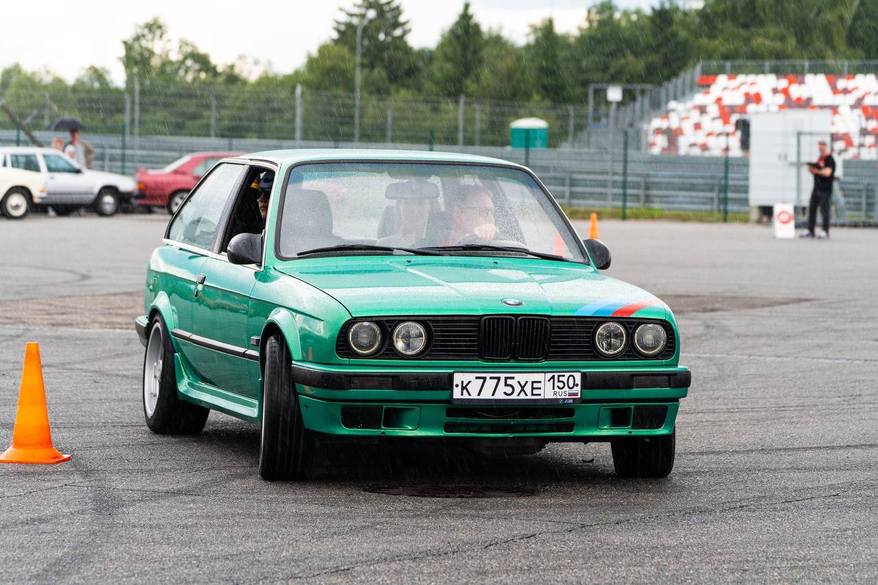 BMW 320 e30 Михаила Головина на ретро-выставке Classic Touring Cup
