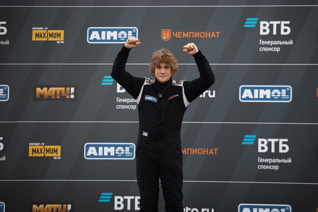 Степан Попов выиграл квалификацию юниорской лиги РДС на Moscow Raceway