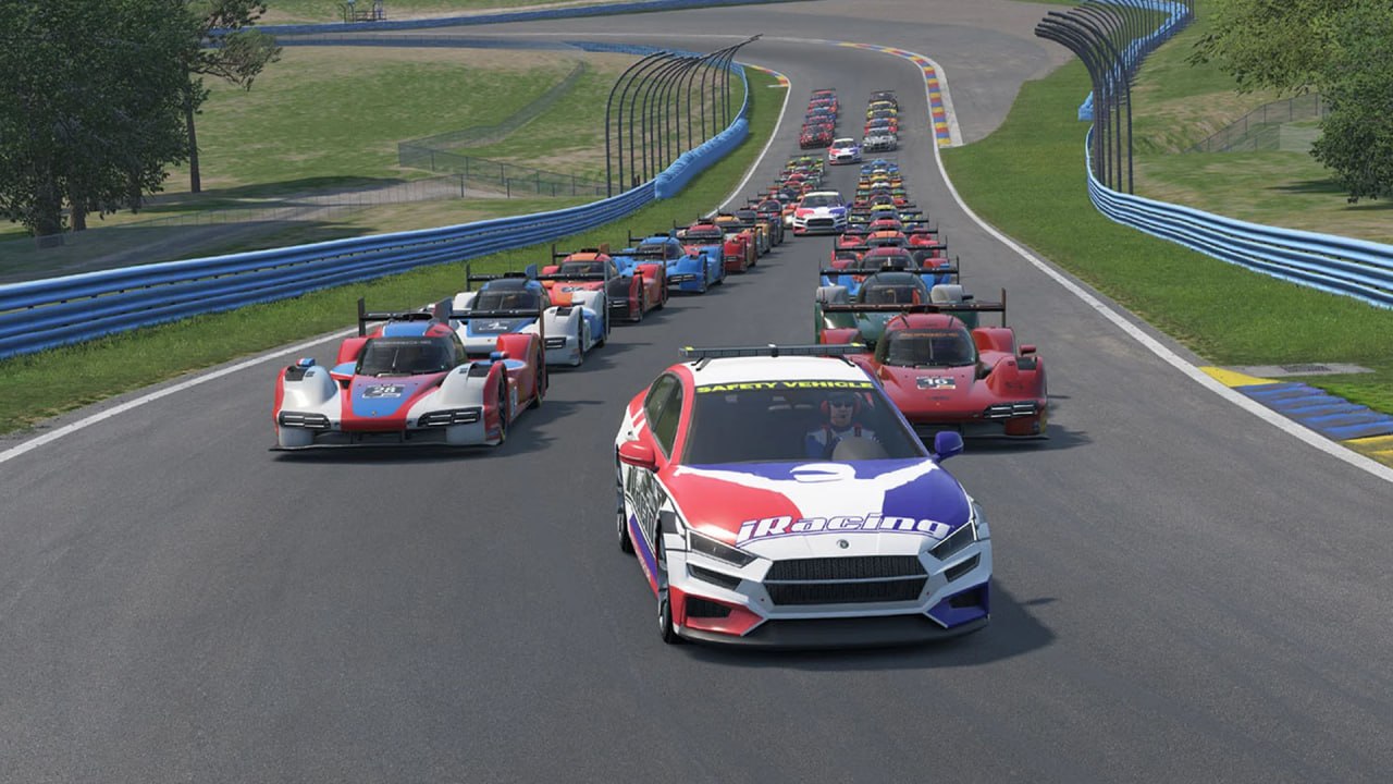 iRacing откроет весь контент в карьерном режиме без дополнительных платежей