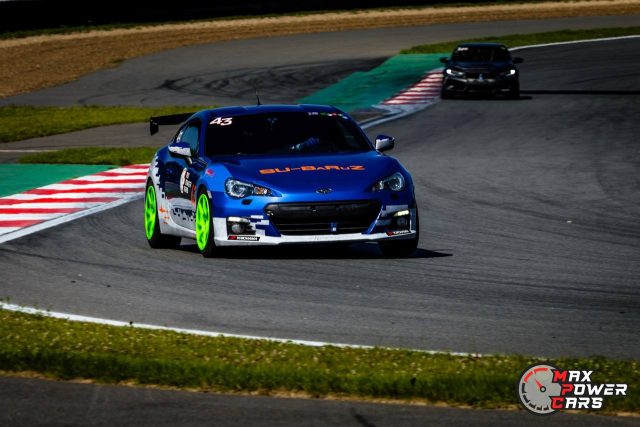 Три этапа на MoscowRaceWay: работа фотографов за кулисами