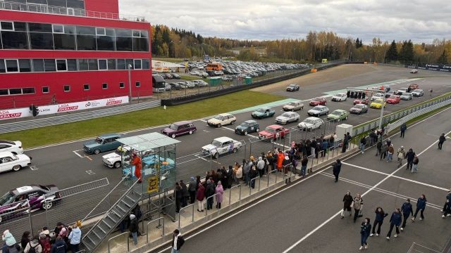 Атмосфера заездов Team Classic на Moscow Raceway