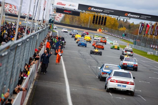 Атмосфера заездов Team Classic на Moscow Raceway