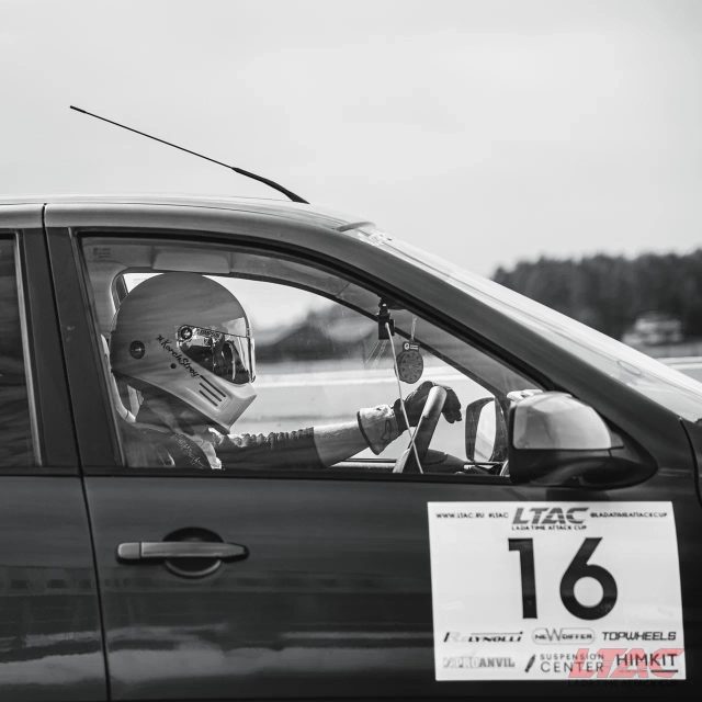 В субботу стартовал очередной сезон Lada Time Attack Cup - и мы там тоже были