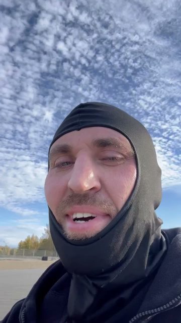 Сейчас туда сюда , Маркобратья всегда помогут в беде 😎пару дней и можно выезжать 😅