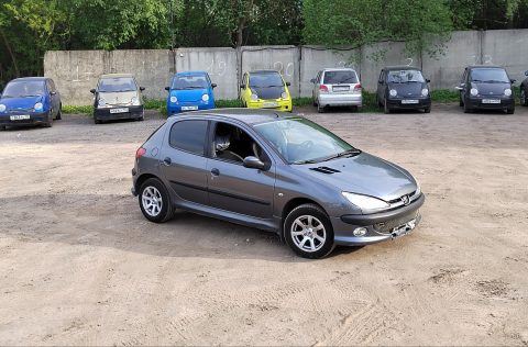 Peugeot 206 1.4 at hatch 5 doors