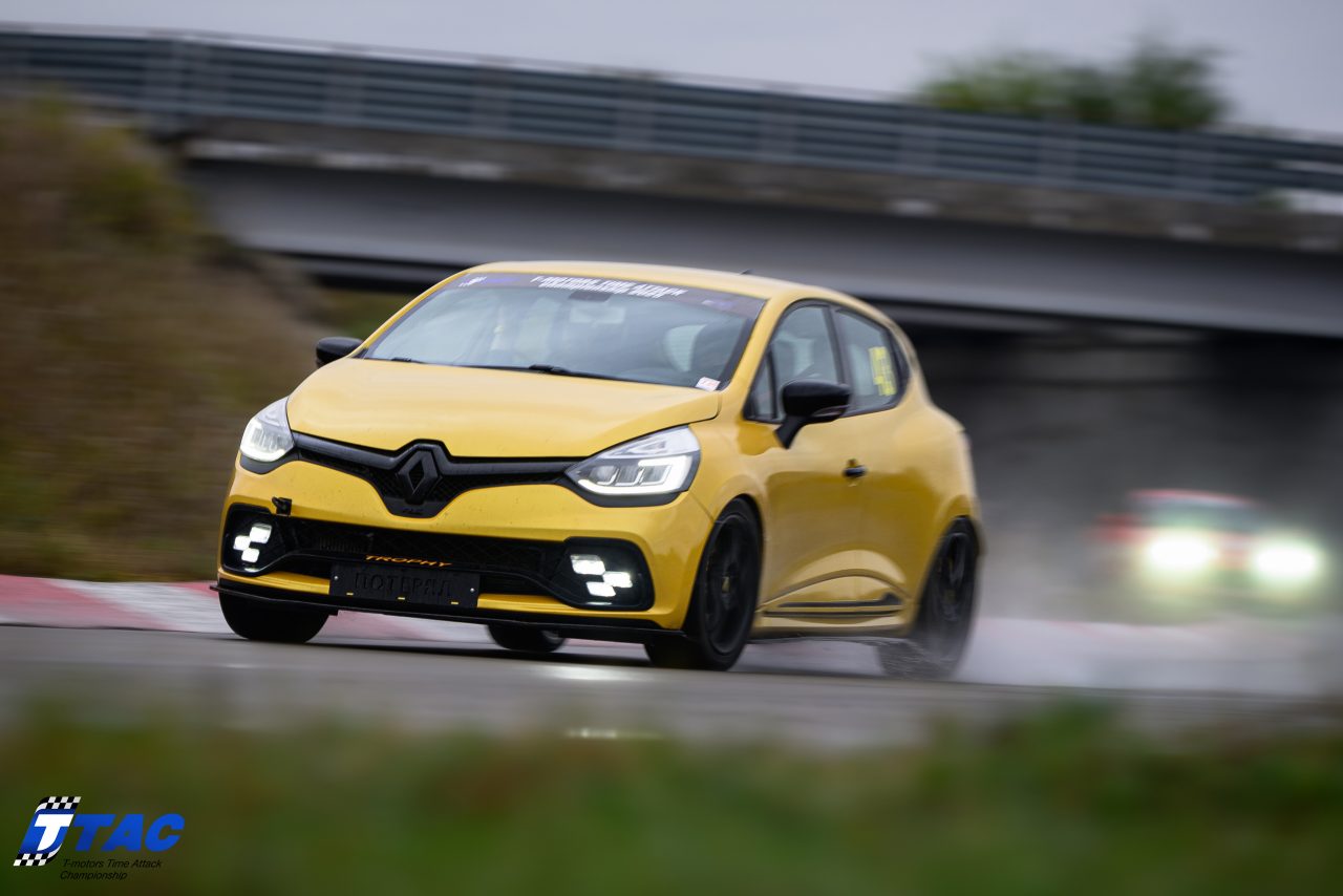 Renault Clio RS — фото