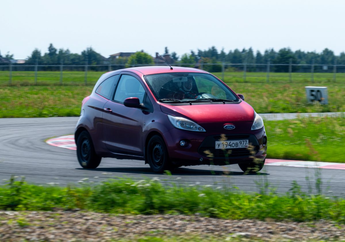 Ford KA — фото