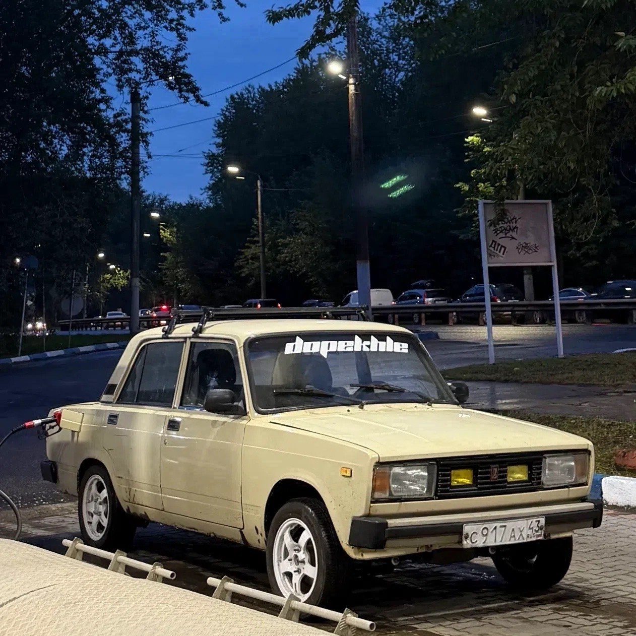 ВАЗ 2105 с мотором 16V 1,8 л на 180 л.с., заварка и гидроручник