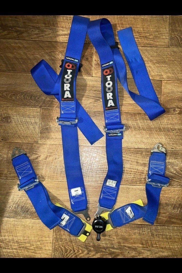 Ремни безопасности Toora