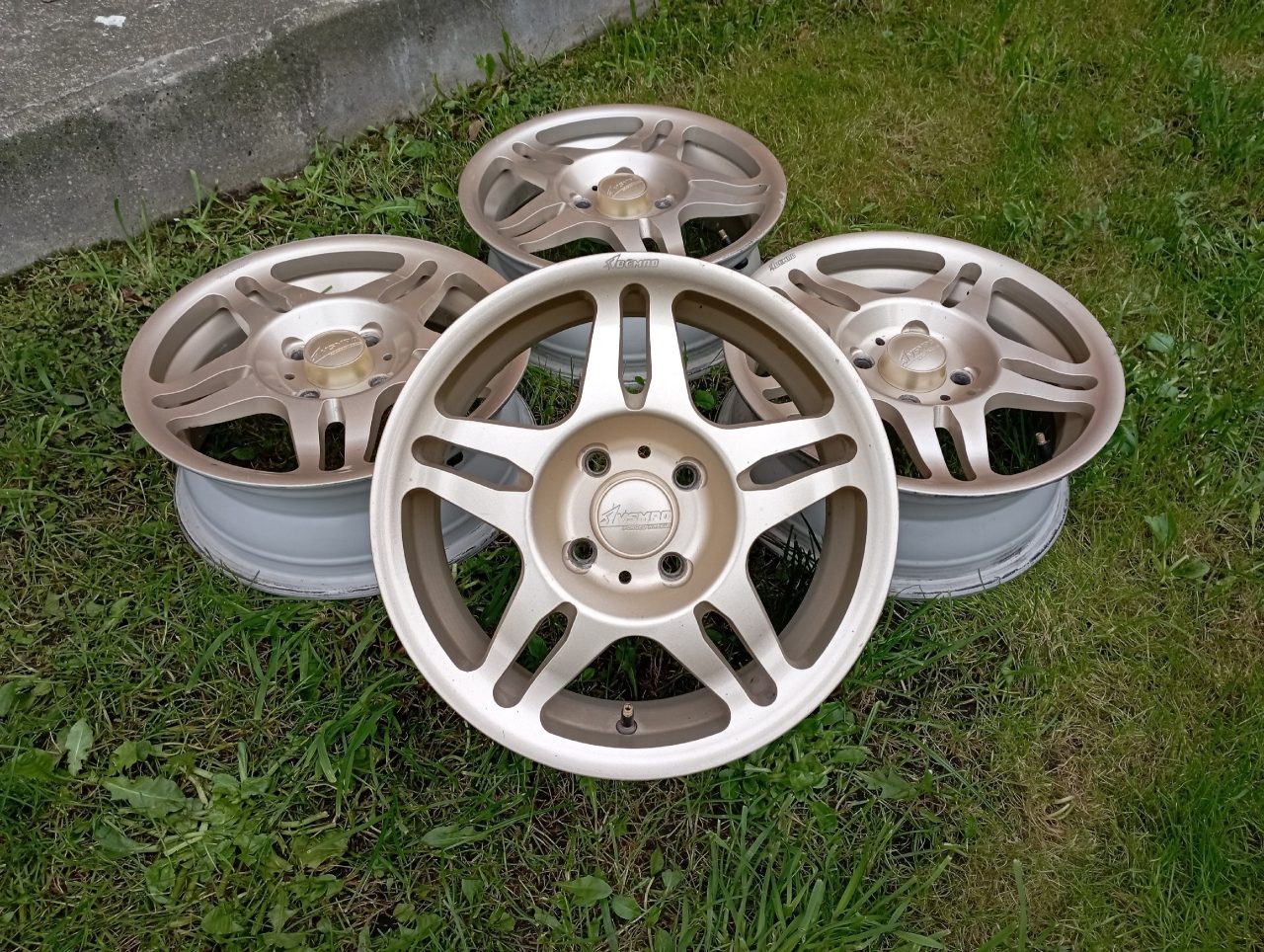 Кованые диски ВСМПО Фантазия R14 4x98 5,5J ET35 на ВАЗ, комплект