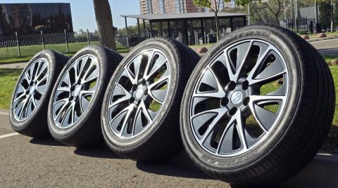 Колёса Borbet R17 5x114.3 6.5J ET50 с шинами 205/50 R17